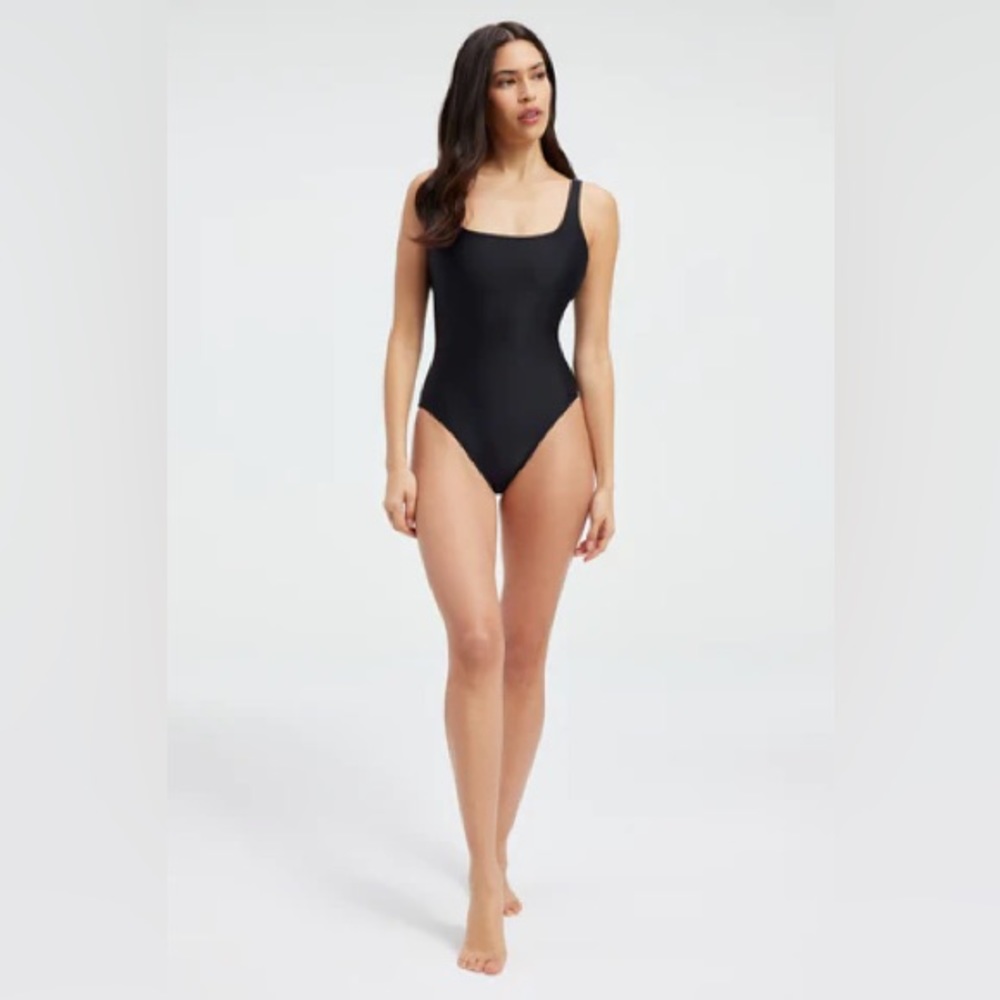 Good American Modern One Piece Tank Swimsuit sz M NWT